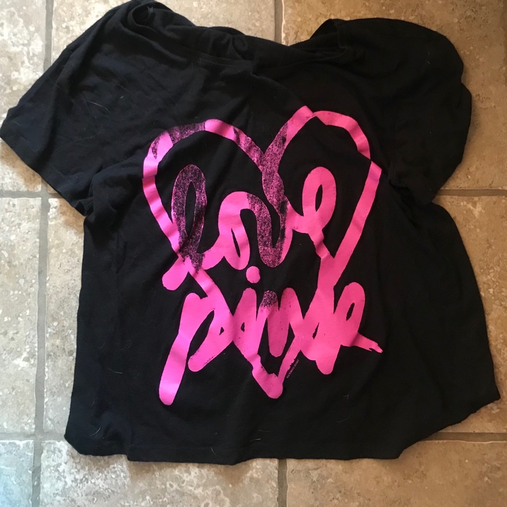 PINK black t shirt